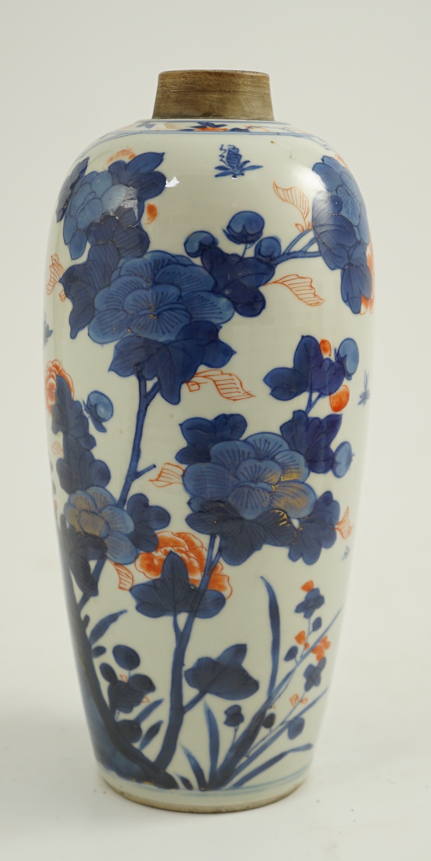 A Chinese Imari tall ovoid jar, Kangxi period, 24cm high
